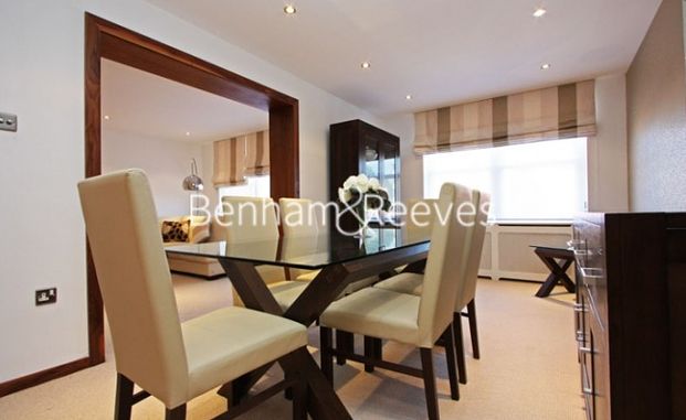 2 Bedroom flat to rent in Kingston House South, Knightsbridge SW7 - Photo 1