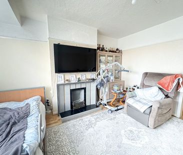 2 Bed Terraced House, Ingleton Road, N18 - Photo 1