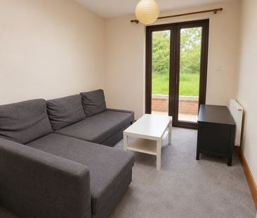 4 Bed Semi-Detached House, Stanfell Road, LE2 - Photo 2