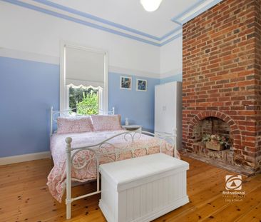 LARGE SHED - FARM LIVING - Photo 4