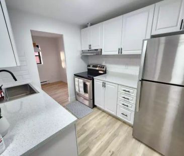 Gorgeous Boutique 1 Bdrm! Fully Renovated! Avail JAN 1st! | 563 Oxf... - Photo 1