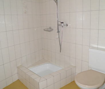 Gemütliche Single oder Studentenwohnung nähe Kantonsspital - Photo 2