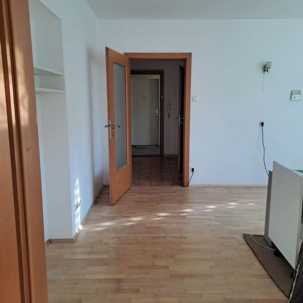 Linz Brucknerstraße 33 - generalsanierte 2-Zimmerwohnung, 47 m2 WNFL und neue Küche! - Photo 1