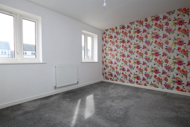 3 bed Town House for let - Photo 1