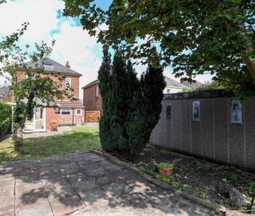 6 bedroom detached house to rent - Photo 2