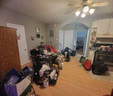 Grand 3 1/2 à Saint-Hyacinthe à louer pour décembre ou janvier - Photo 1