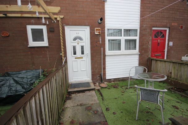 1 bed apartment to rent in Levington Drive, Oldham, OL8 - Photo 1