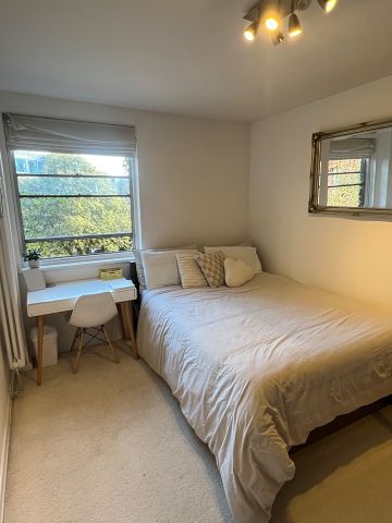 2 Bed Flat, Valiant House, SW11 - Photo 5