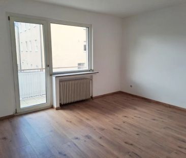 Nähe Stadtgarten Wanne - Geräumige 2,5 Raum-Wohnung mit Balkon - Photo 4