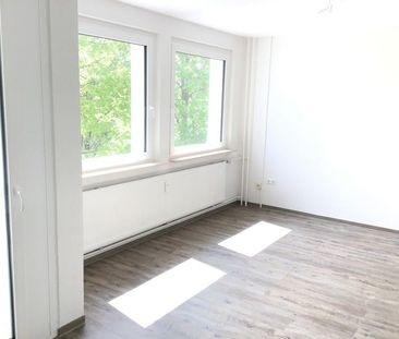 Neu renovierte 3-Zimmer Wohnung mit Balkon! - Photo 1