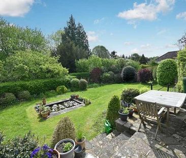 Merrow Chase, Merrow, GU1 - Photo 2