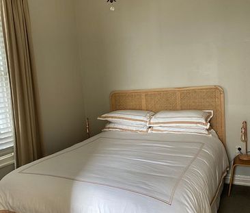 Furnished 1-Bedroom in Parnell – Heritage Charm - Photo 6