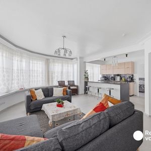 Appartement te huur in Oostende voor € 800 met 1 slaapkamer - Photo 2