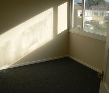 Piggotts Croft, Birmingham - Photo 2