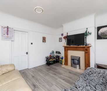 2 bedroom House To Let - Photo 2