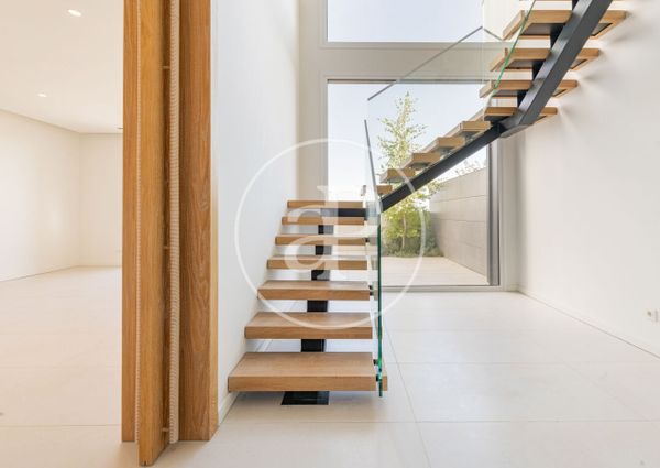 Triplex penthouse for rent in La Finca