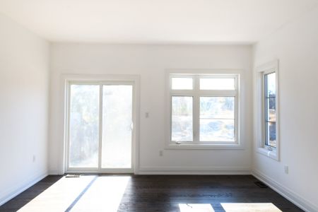 For Lease - 289 RAMBLEWOOD Drive, Wasaga Beach, Ontario - Photo 2