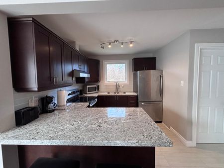 For Lease - 295 Blue Grass Boulevard, Richmond Hill, Ontario - Photo 4