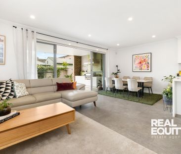 20a Anzac Mews, Wattle Grove NSW 2173 - House For Rent | Domain - Photo 1