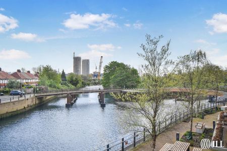 3 bedroom flat to rent - Photo 2