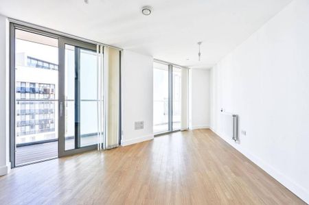 1 bedroom flat to rent - Photo 2