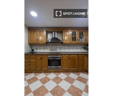 3 room luxury Apartment for rent in Valencia, Spain - Photo 2