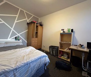 Harrington Drive Lenton, Nottingham - Photo 1