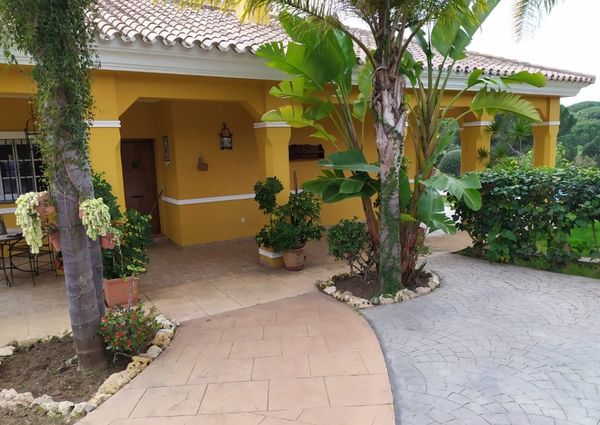 5 bed villa for long term rent, Urb. Ricmar, Marbella