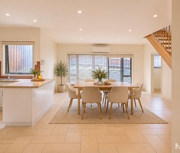 2/21 Westfield Drive, DONCASTER - Photo 2