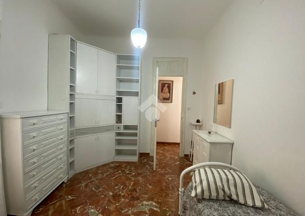 6 locali in affitto