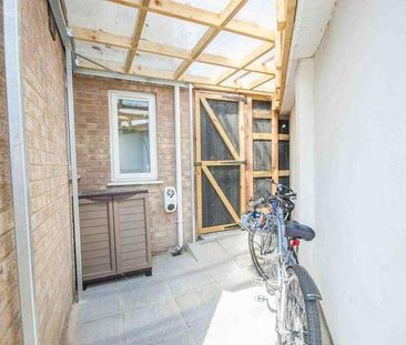 Petunia Crescent, Springfield, Chelmsford, CM1 - Photo 5