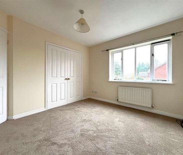 Silver Birch Grove, Leamington Spa, CV31 - Photo 3