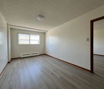 Graceland — One Bedroom - Photo 2