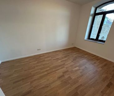 Erstbezug nach Sanierung - Schicke 2- Zimmer Wohnung mit EBK und Ba... - Foto 3