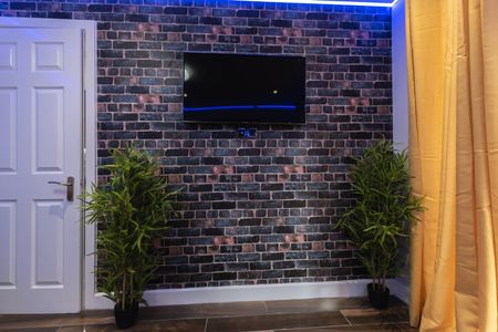 2 Bed Flat, Gables Lodge -, RG1 - Photo 2