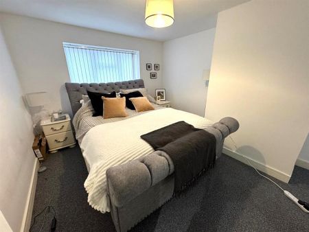 2 bedroom apartment to rent - Photo 3