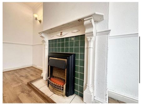 3 Bed Terraced House, Harborough Road, LE4 - Photo 5