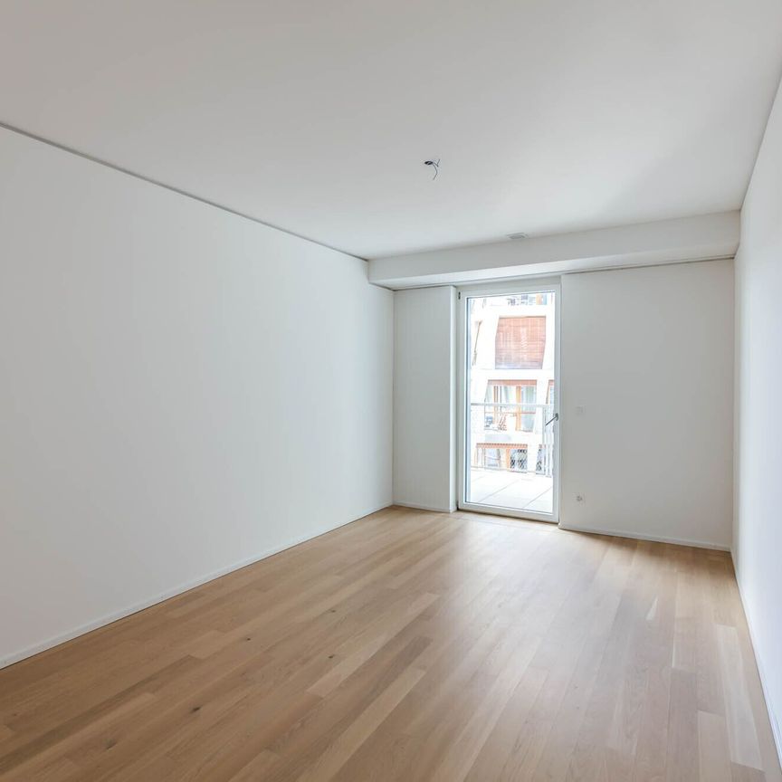 First shared apartment - Photo 1