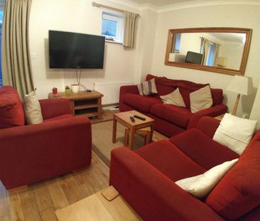 1 bedroom in a house share to rent - Photo 6