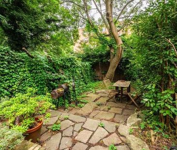 St Pauls Road, Islington, N1 - Photo 2