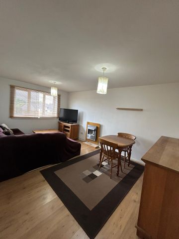 Two Bedroom Flat – TO LET – Watford WD18 - Photo 4