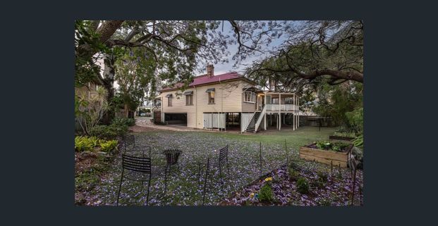 Character-Filled Family Home in the Heart of Woolloongabba - Photo 1