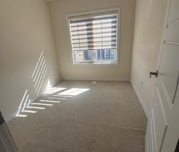 For Lease - 21 Melody Lane, Thorold, Ontario - Photo 6