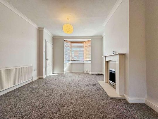 Downs Crescent, Hull, HU5 - Photo 1