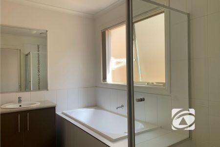 QUIET SECLUDED LOCATION - Photo 4