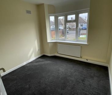 2 bedroom detached bungalow to rent - Photo 2