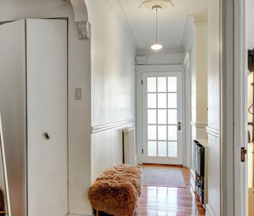 Furnished Appartement For rent Montréal - 6 rooms - Photo 1