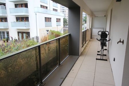 Apartment - Photo 2