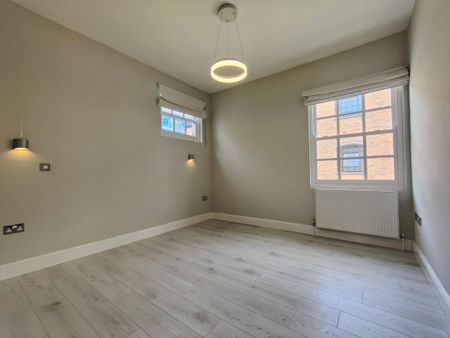 2 bedroom terraced house to rent - Photo 4