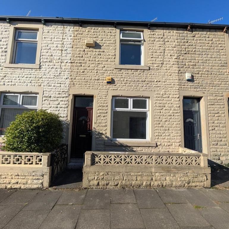 2 bedroom terraced house to rent - Photo 1